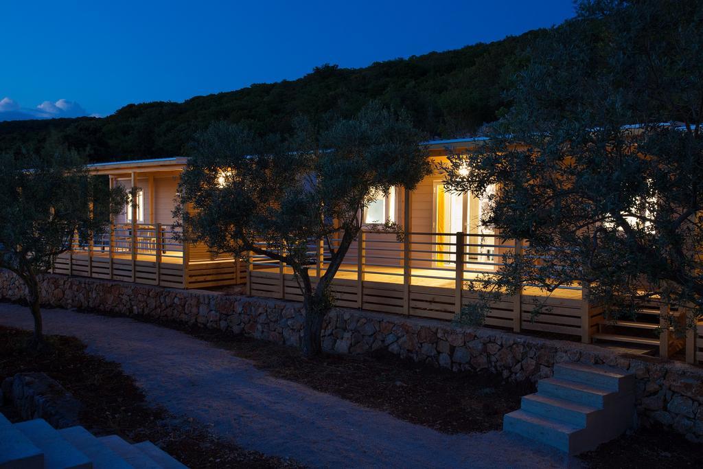 Mobile Homes And Apartments St,Denis Punat Exterior foto